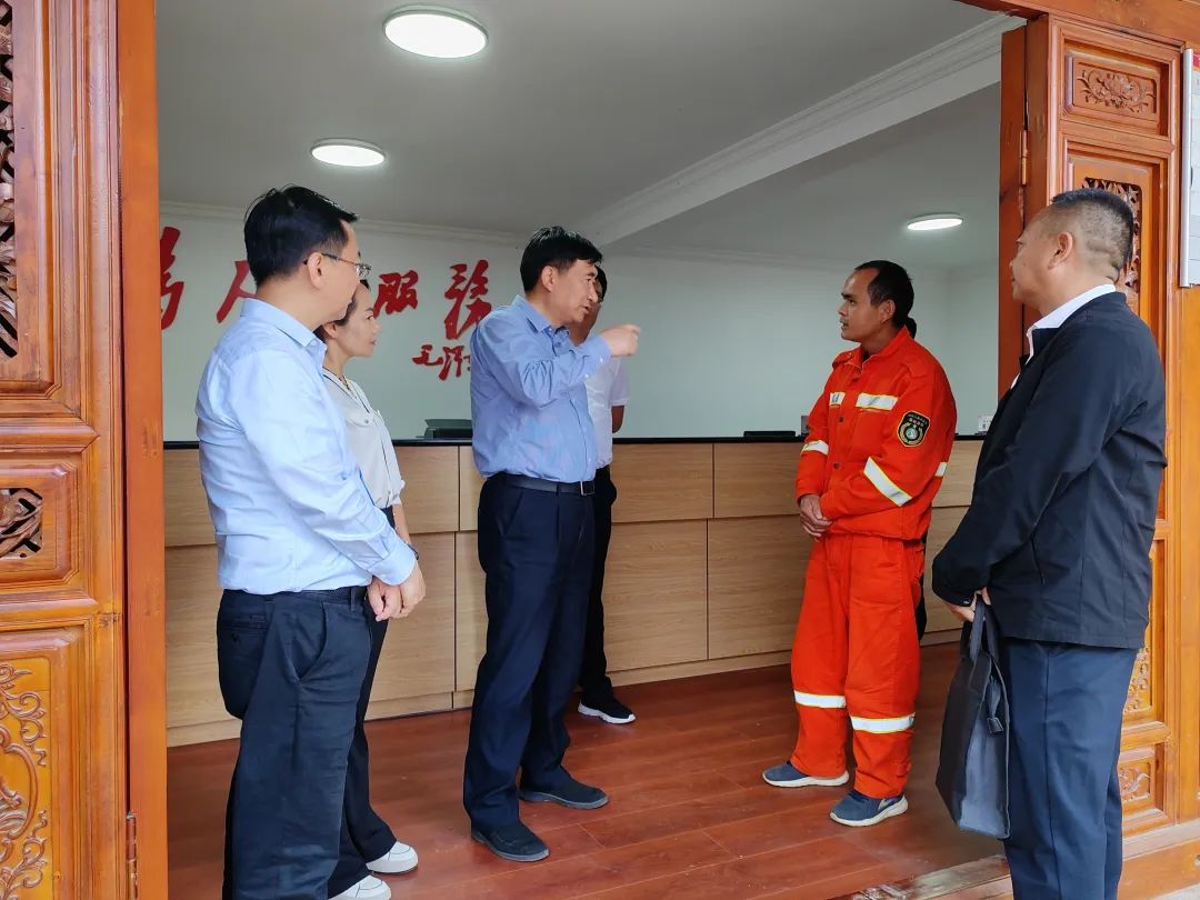 杜建辉在凤庆县云县调研时强调：以“时时放心不下”的责任感 把工作做到群众心坎上去