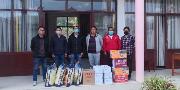 慰问沙帽村抗疫工作人员