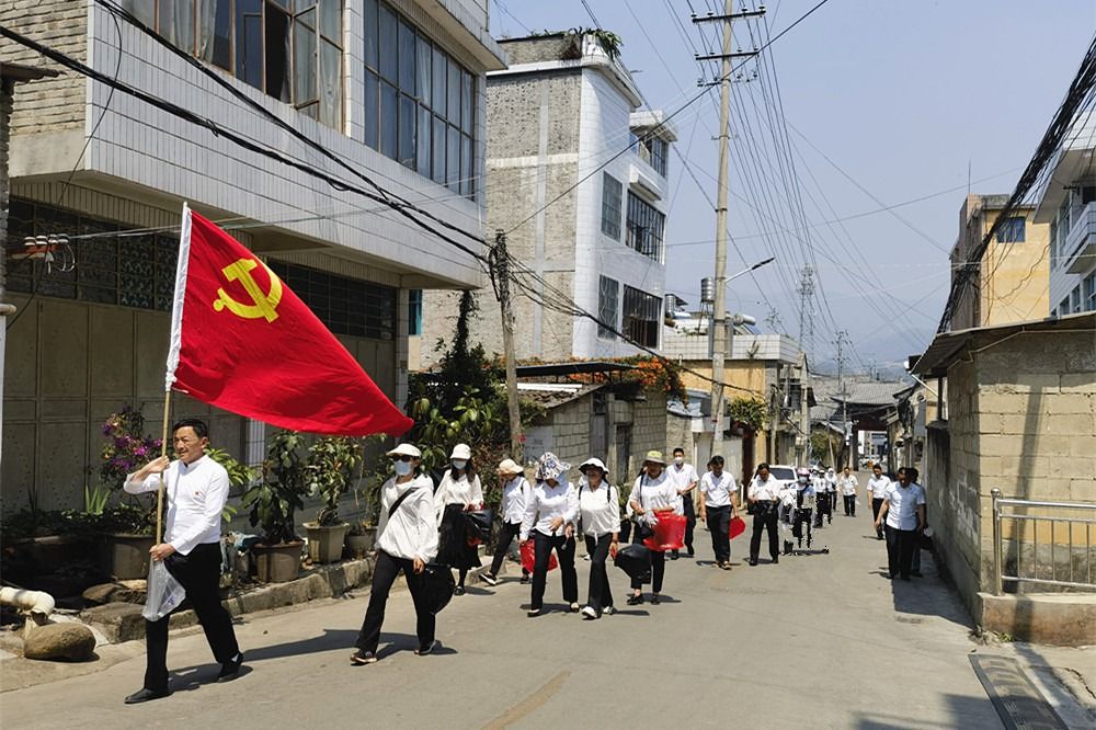 农业农村局下属党支部联合开展 “缅怀革命先烈 奋发担当有为”主题党日活动